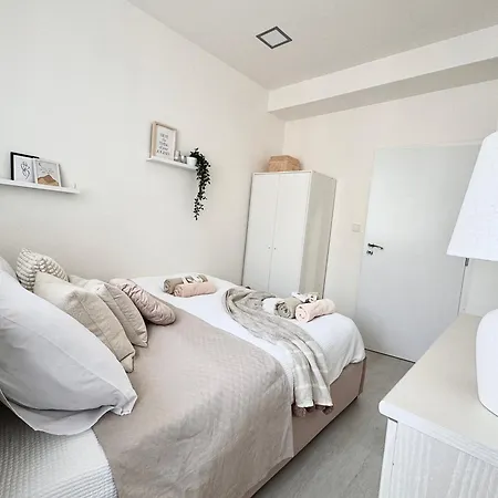 Modern Hideaway Lägenhet *