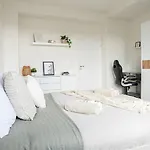 Modern Hideaway * プラハ