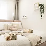 Modern Hideaway * プラハ