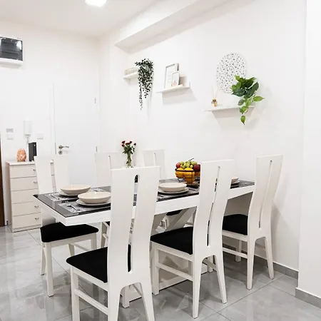 Tatil Evi Modern Hideaway Prag