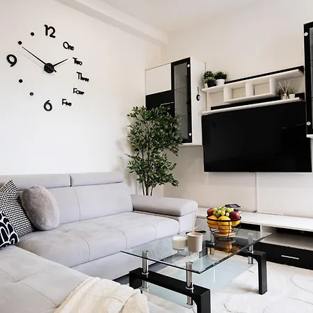 Modern Hideaway Tatil Evi Prag