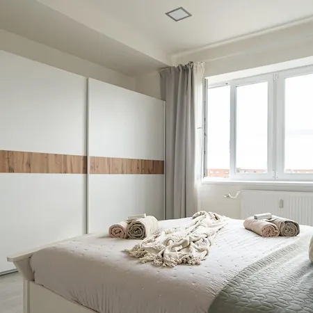 Tatil Evi Modern Hideaway Prag