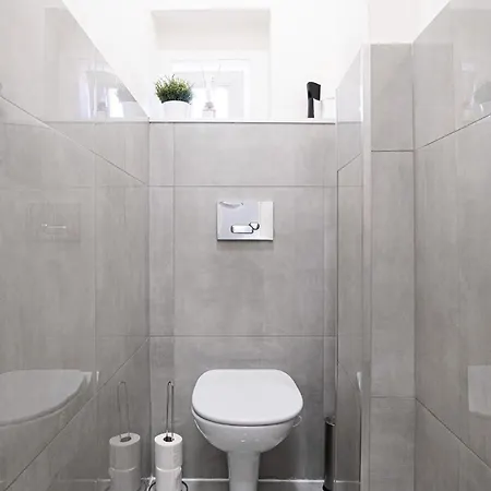 Modern Hideaway Tatil Evi Prag