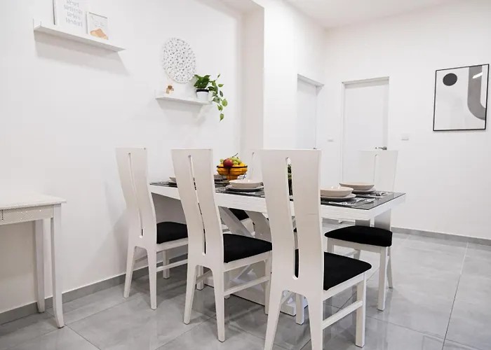 Rentero Modern Hideaway Прага